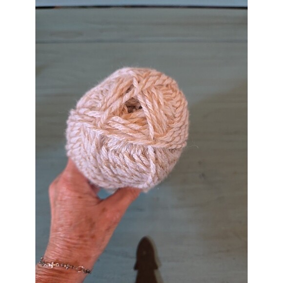 LOOPS AND THREADS Impeccable Acrylic Med Woven 4 Sand Mouline Lot# 20230965073 - Picture 6 of 6